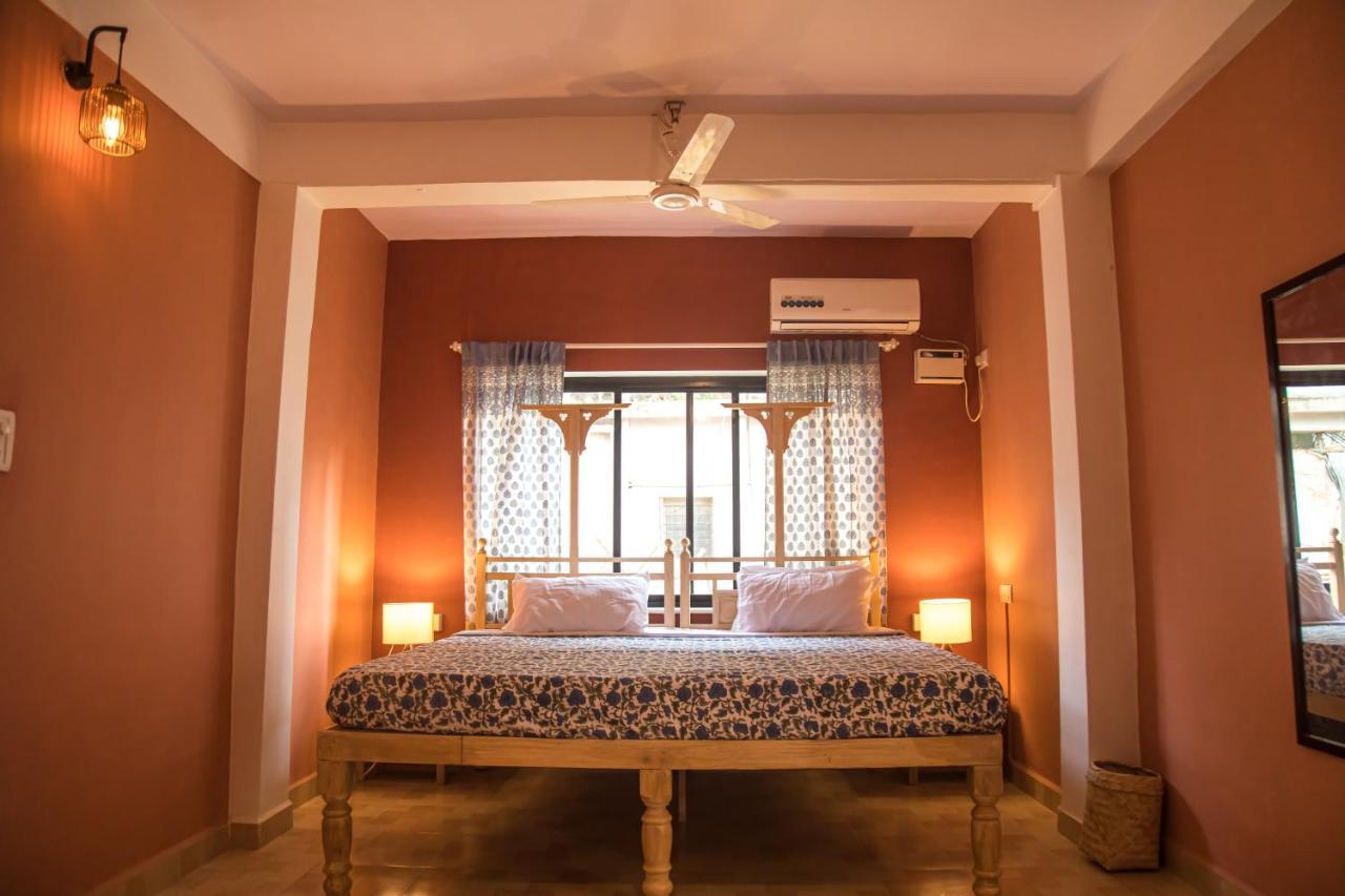 Hotel Coco Moon à Morjim Extérieur photo