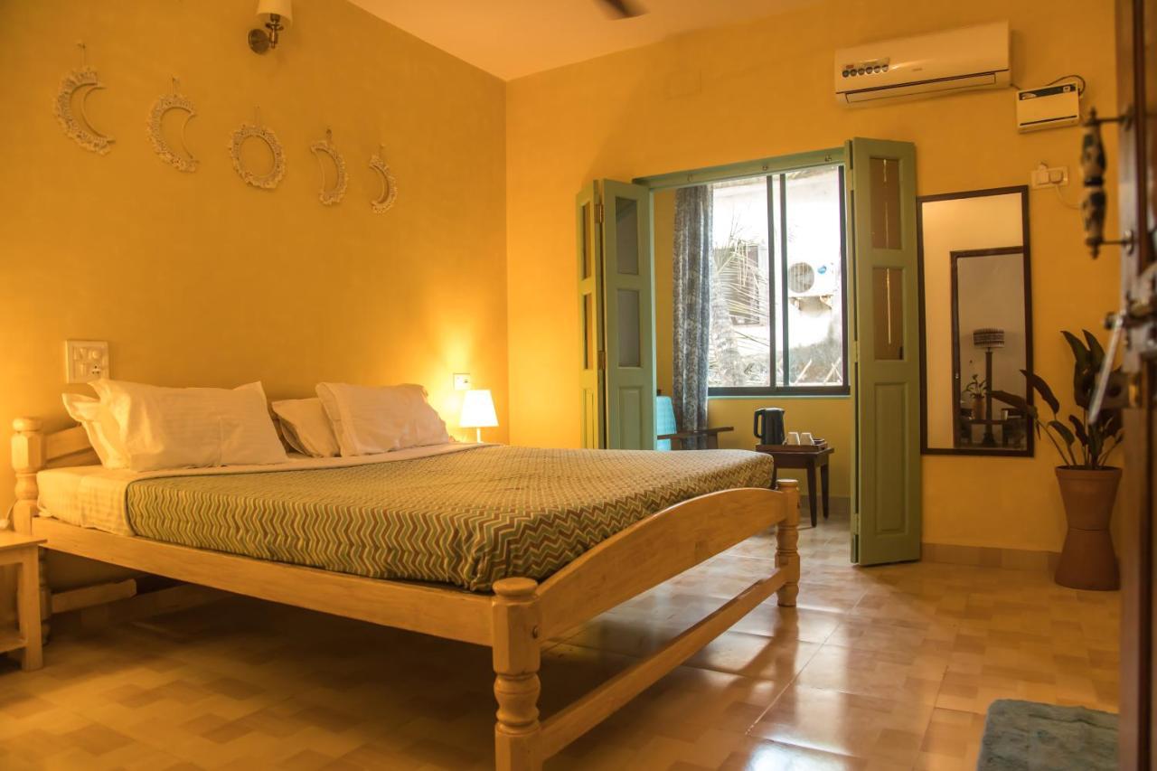 Hotel Coco Moon à Morjim Extérieur photo