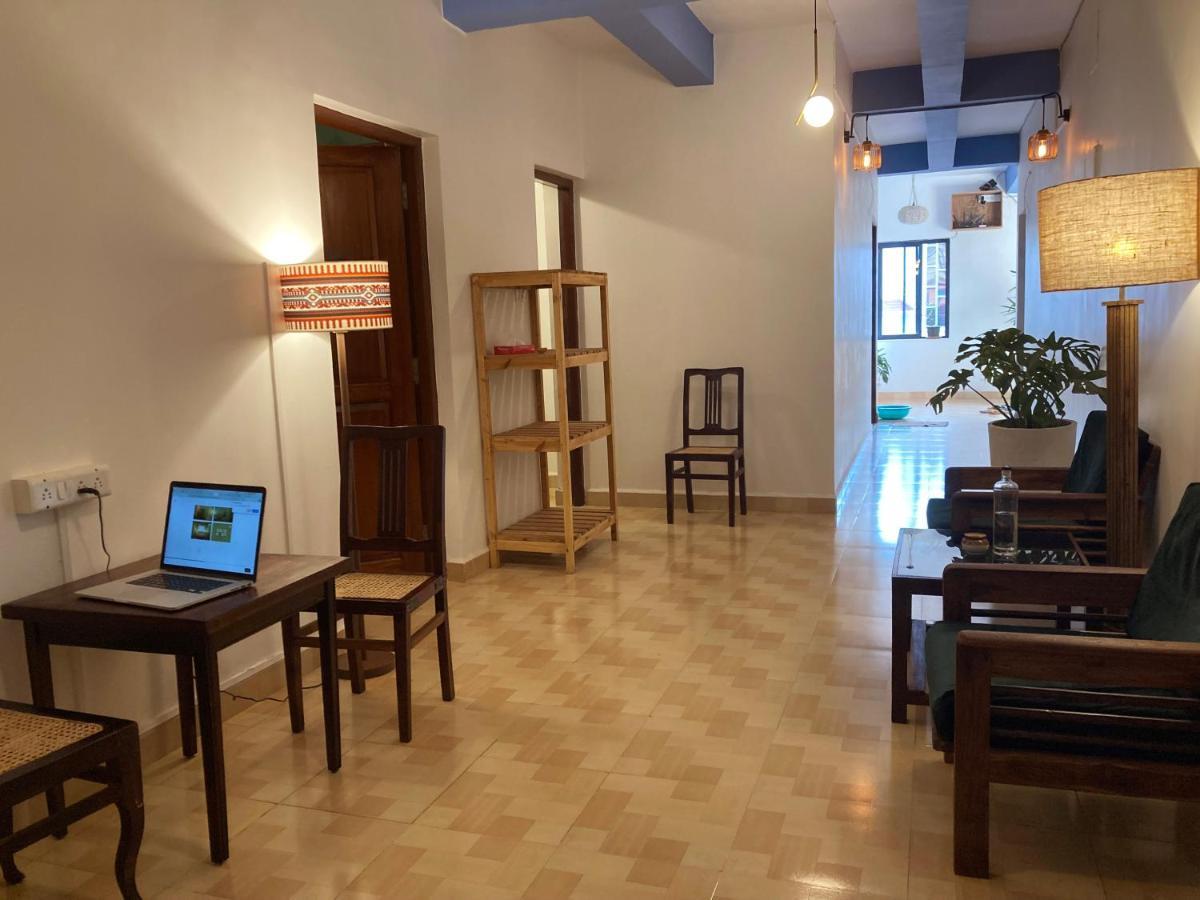 Hotel Coco Moon à Morjim Extérieur photo